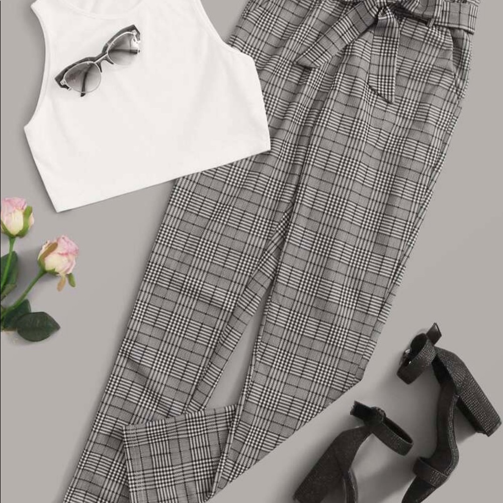 2 pc. Top and bottom pants set. 🎀 - Picture 4 of 5